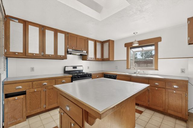 202 Placitas Road NE, Albuquerque, NM 87107