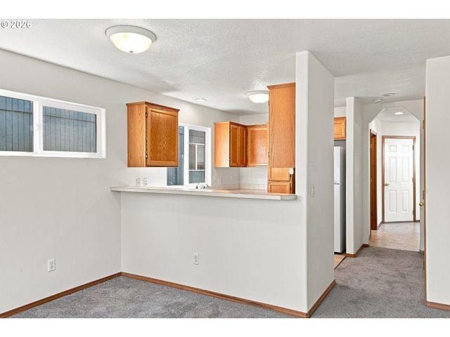 5035 Se OGDEN St, Portland, OR 97206