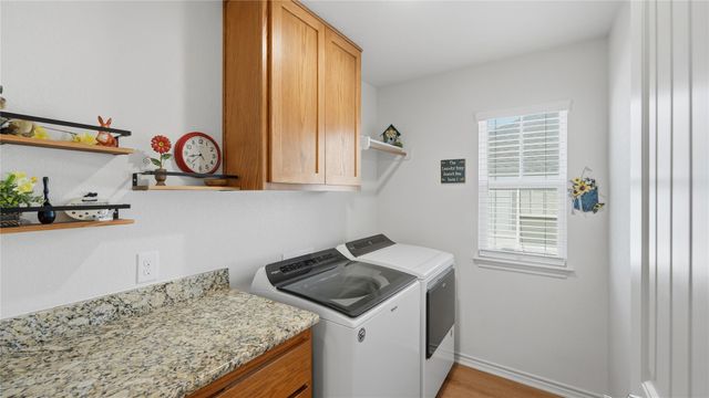 109 Elmer Ave, Burnet, TX 78611