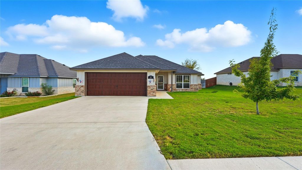 109 Elmer Ave, Burnet, TX 78611