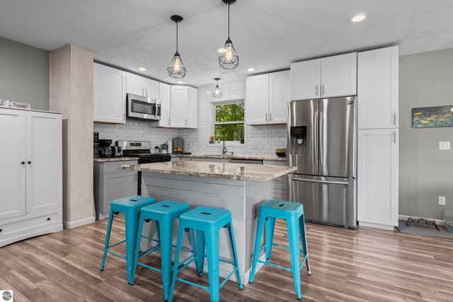 2219 Black Forest Lane, Traverse City, MI 49696