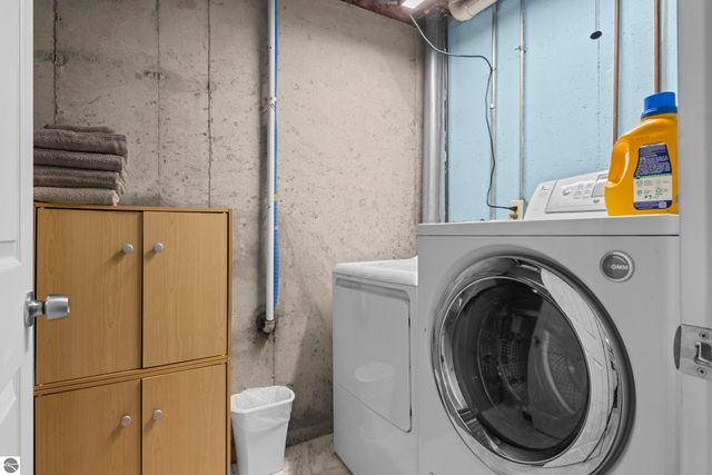 2219 Black Forest Lane, Traverse City, MI 49696