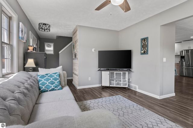 2219 Black Forest Lane, Traverse City, MI 49696