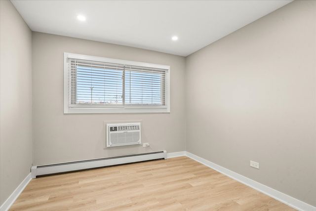 1313 S Rebecca Road 101, Lombard, IL 60148