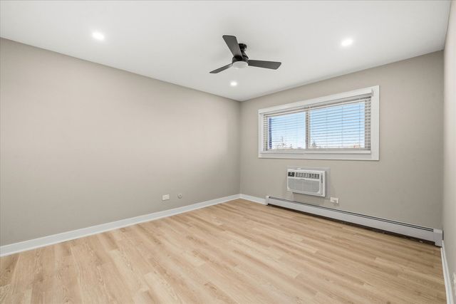 1313 S Rebecca Road 101, Lombard, IL 60148