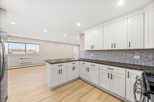 1313 S Rebecca Road 101, Lombard, IL 60148