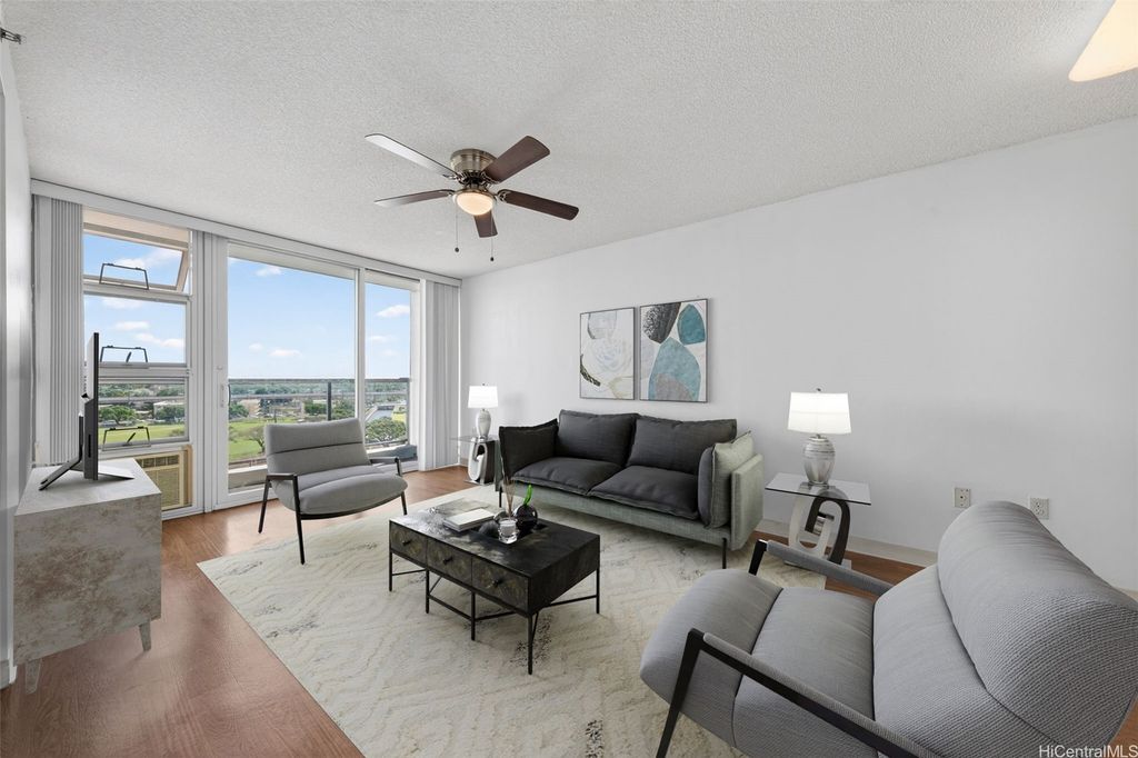 94-979 Kauolu Place 909, Waipahu, HI 96797