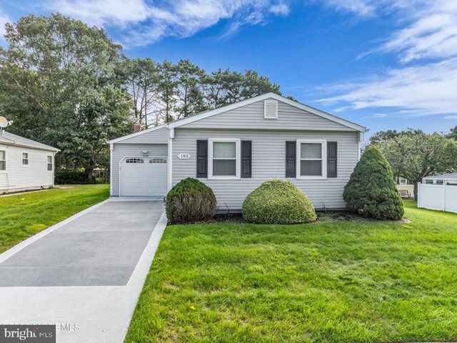 193 TORREY PINES DR, Toms River, NJ 08757