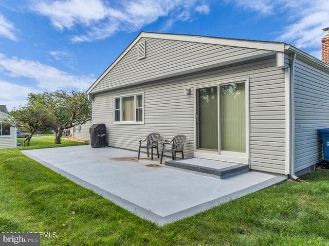193 TORREY PINES DR, Toms River, NJ 08757