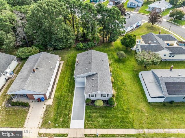 193 TORREY PINES DR, Toms River, NJ 08757