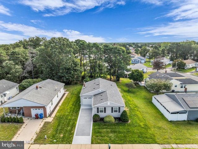 193 TORREY PINES DR, Toms River, NJ 08757