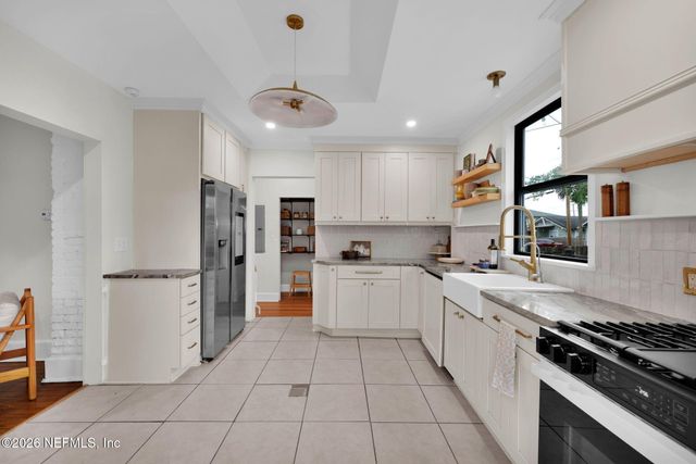 2035 ERNEST Street, Jacksonville, FL 32204