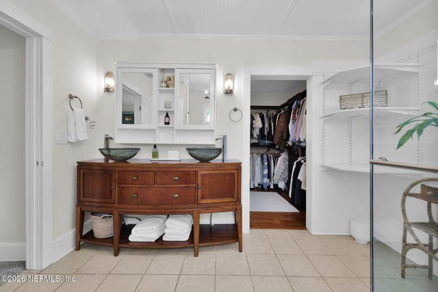 2035 ERNEST Street, Jacksonville, FL 32204