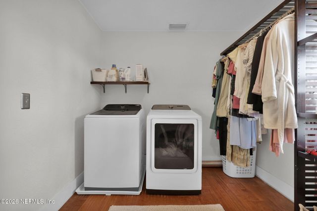 2035 ERNEST Street, Jacksonville, FL 32204