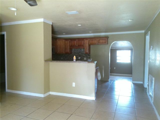 912 OAKHURST DRIVE, Deland, FL 32720