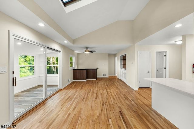 16 Sunset Trl, Rockaway Twp., NJ 07866