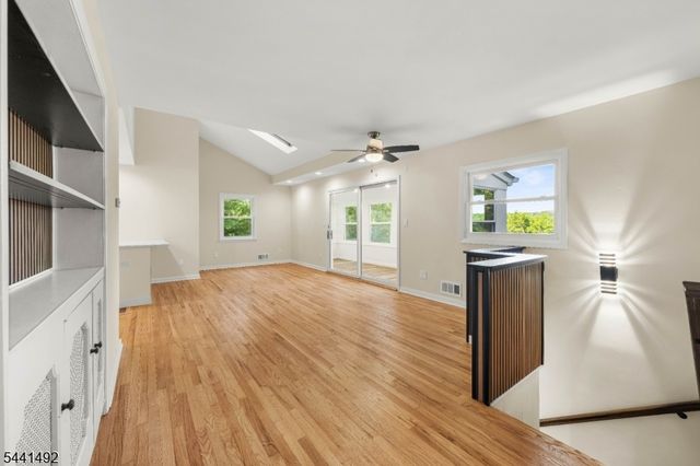 16 Sunset Trl, Rockaway Twp., NJ 07866