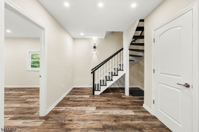16 Sunset Trl, Rockaway Twp., NJ 07866