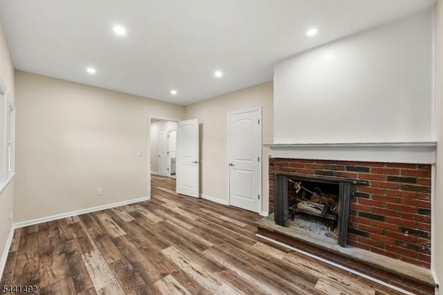 16 Sunset Trl, Rockaway Twp., NJ 07866