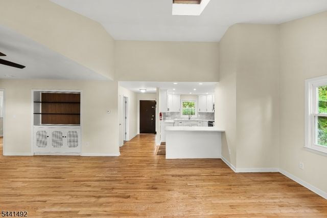 16 Sunset Trl, Rockaway Twp., NJ 07866