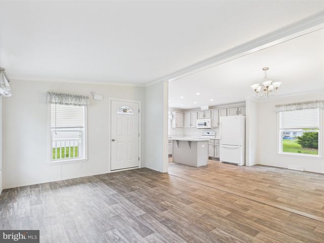 140 PAWNEE AVE, Dover, PA 17315