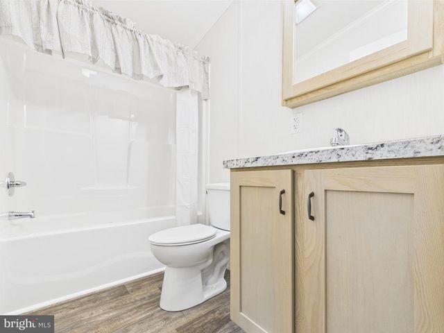 140 PAWNEE AVE, Dover, PA 17315