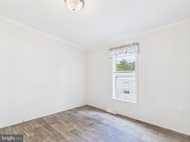 140 PAWNEE AVE, Dover, PA 17315