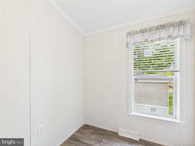 140 PAWNEE AVE, Dover, PA 17315