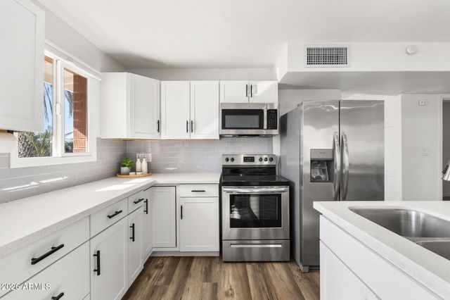 1512 W FAIRMONT Drive, Tempe, AZ 85282