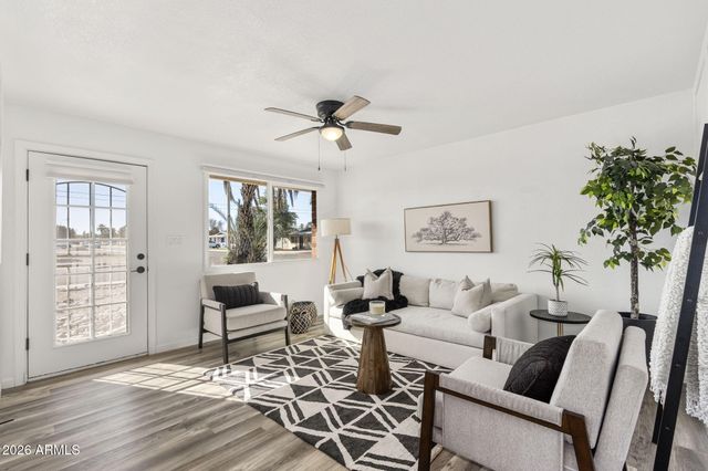 1512 W FAIRMONT Drive, Tempe, AZ 85282