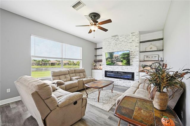 21200 Velino LN, Estero, FL 33928