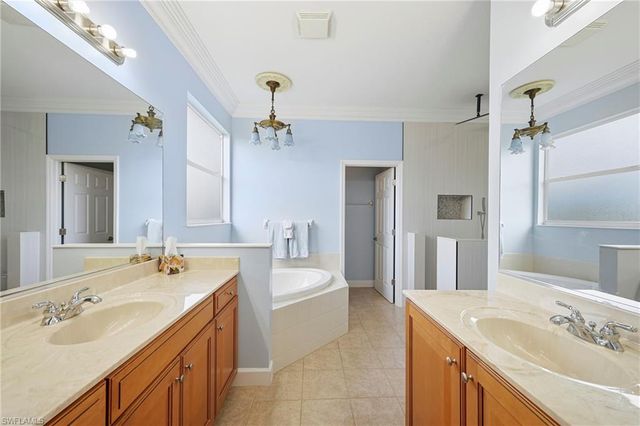 21200 Velino LN, Estero, FL 33928