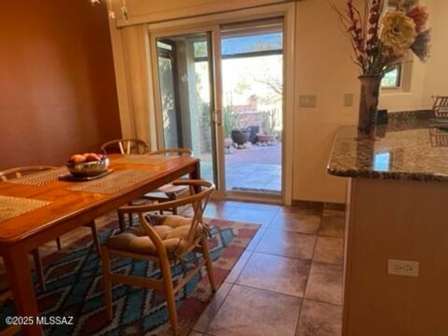 2012 W Via Nuevo Leon, Green Valley, AZ 85622