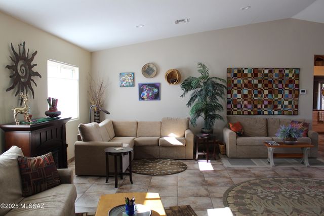 2012 W Via Nuevo Leon, Green Valley, AZ 85622