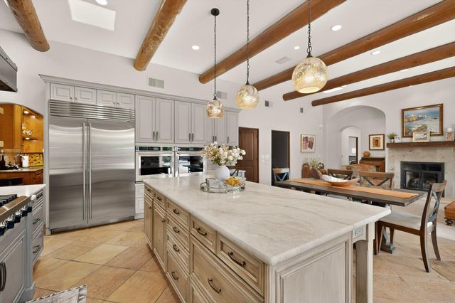 1120 Bona Terra Loop NW, Albuquerque, NM 87114
