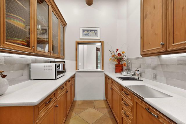 1120 Bona Terra Loop NW, Albuquerque, NM 87114