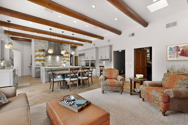 1120 Bona Terra Loop NW, Albuquerque, NM 87114