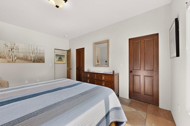 1120 Bona Terra Loop NW, Albuquerque, NM 87114