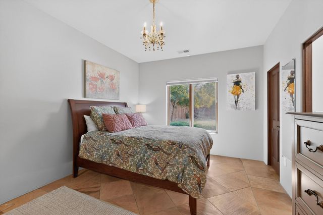 1120 Bona Terra Loop NW, Albuquerque, NM 87114