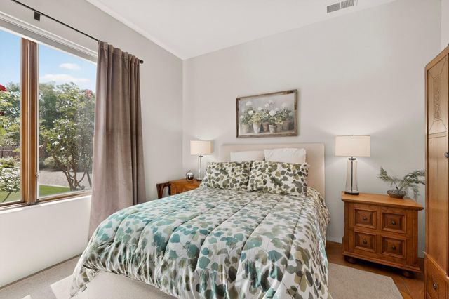 1120 Bona Terra Loop NW, Albuquerque, NM 87114