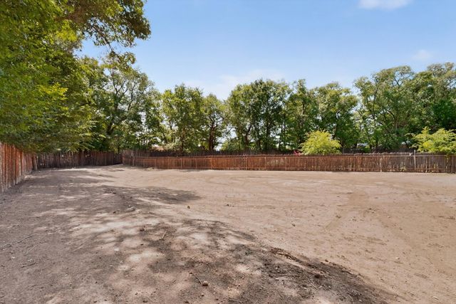 1120 Bona Terra Loop NW, Albuquerque, NM 87114