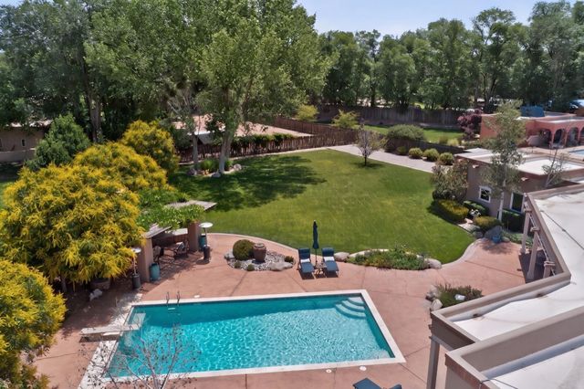 1120 Bona Terra Loop NW, Albuquerque, NM 87114