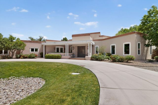 1120 Bona Terra Loop NW, Albuquerque, NM 87114