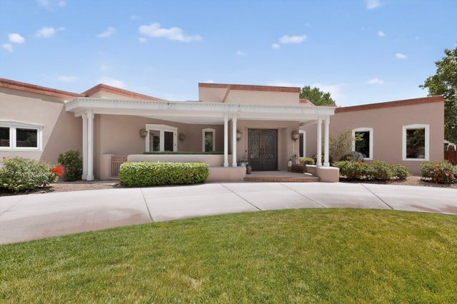 1120 Bona Terra Loop NW, Albuquerque, NM 87114