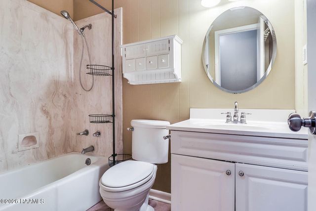 120 Burrow Drive, Scott, LA 70583