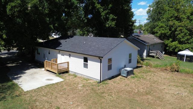 411 Glenn St, Clarksville, TN 37040