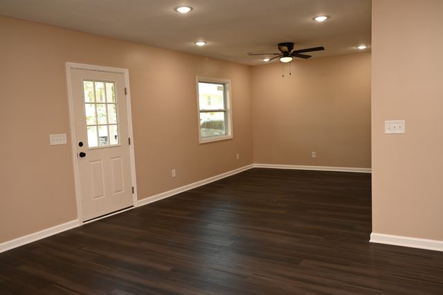411 Glenn St, Clarksville, TN 37040