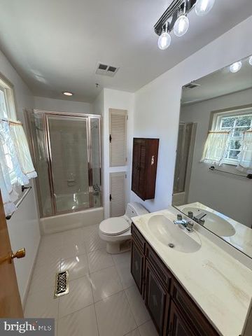 750 215TH ST, Pasadena, MD 21122
