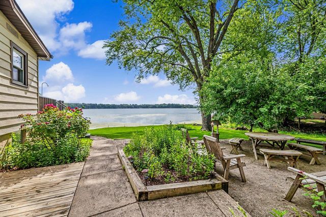 10117 195th AVENUE, Bristol, WI 53104