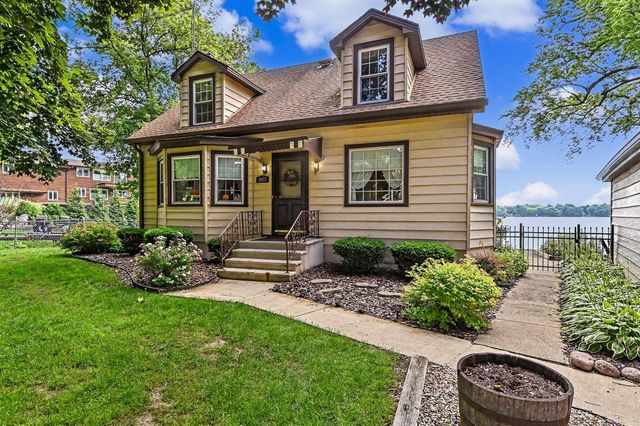 10117 195th AVENUE, Bristol, WI 53104